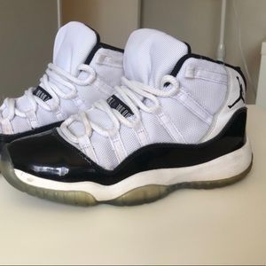 Nike Air Jordan 11 Retro “concord” Black White Size 5.5Y (youth) Size 7 …